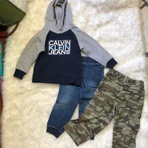 Calvin Klein Jeans 4T bundle fall or winter boy sweatshirt pants